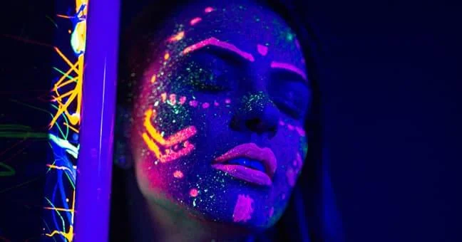 Diferencia entre fluorescente y neón