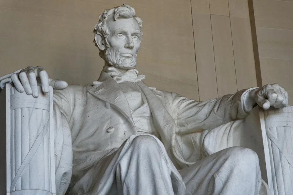 ¿Por qué es famoso Abraham Lincoln?