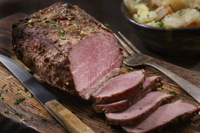 Diferencia entre el pastrami y la carne en conserva