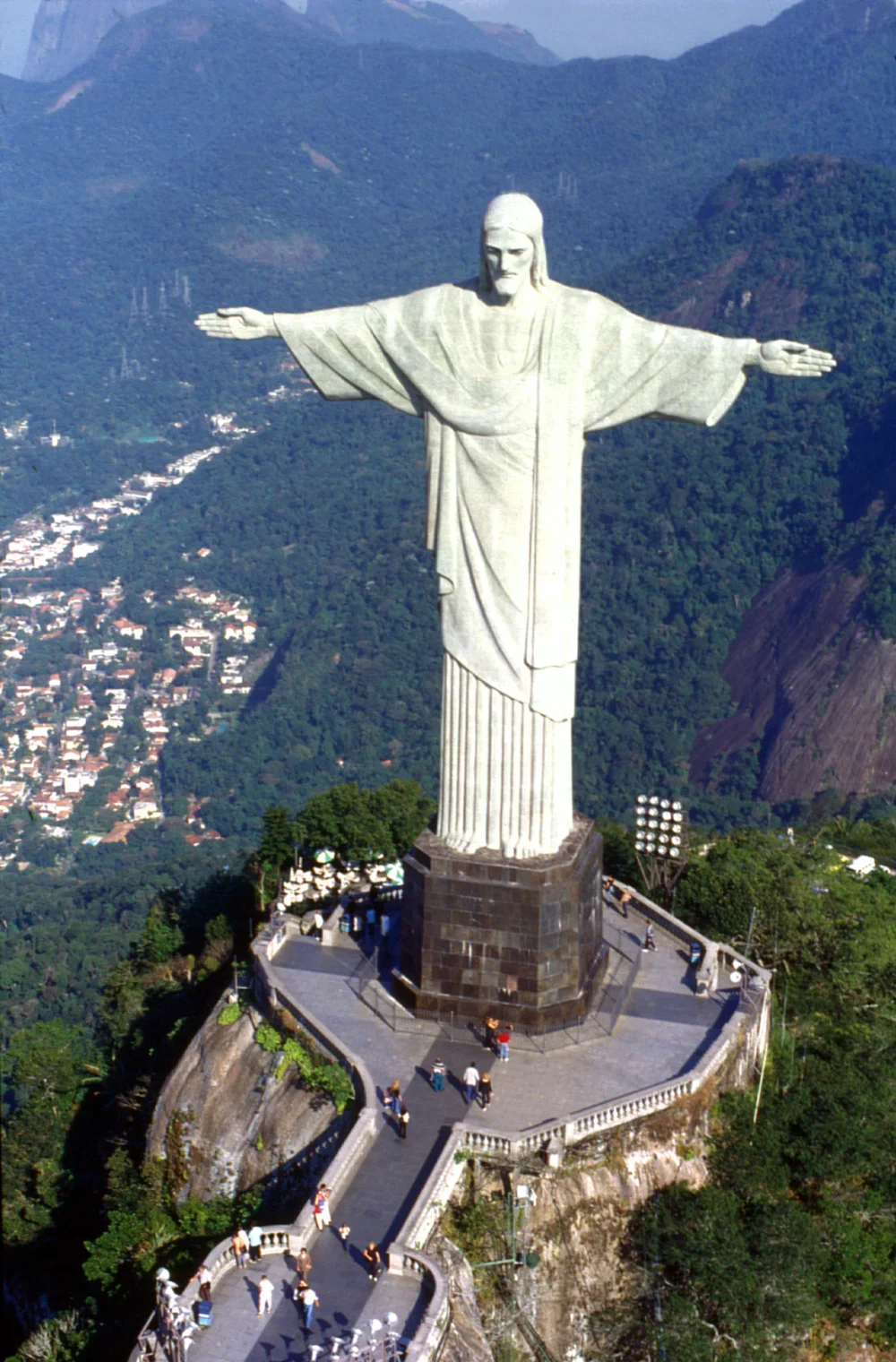 Diferencia entre estatua y escultura