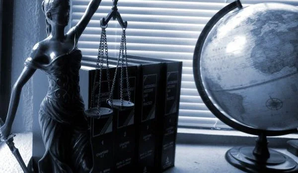 Diferencia entre derecho consuetudinario y derecho civil