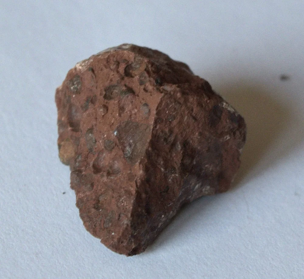 Diferencia entre la bauxita y el mineral de hierro