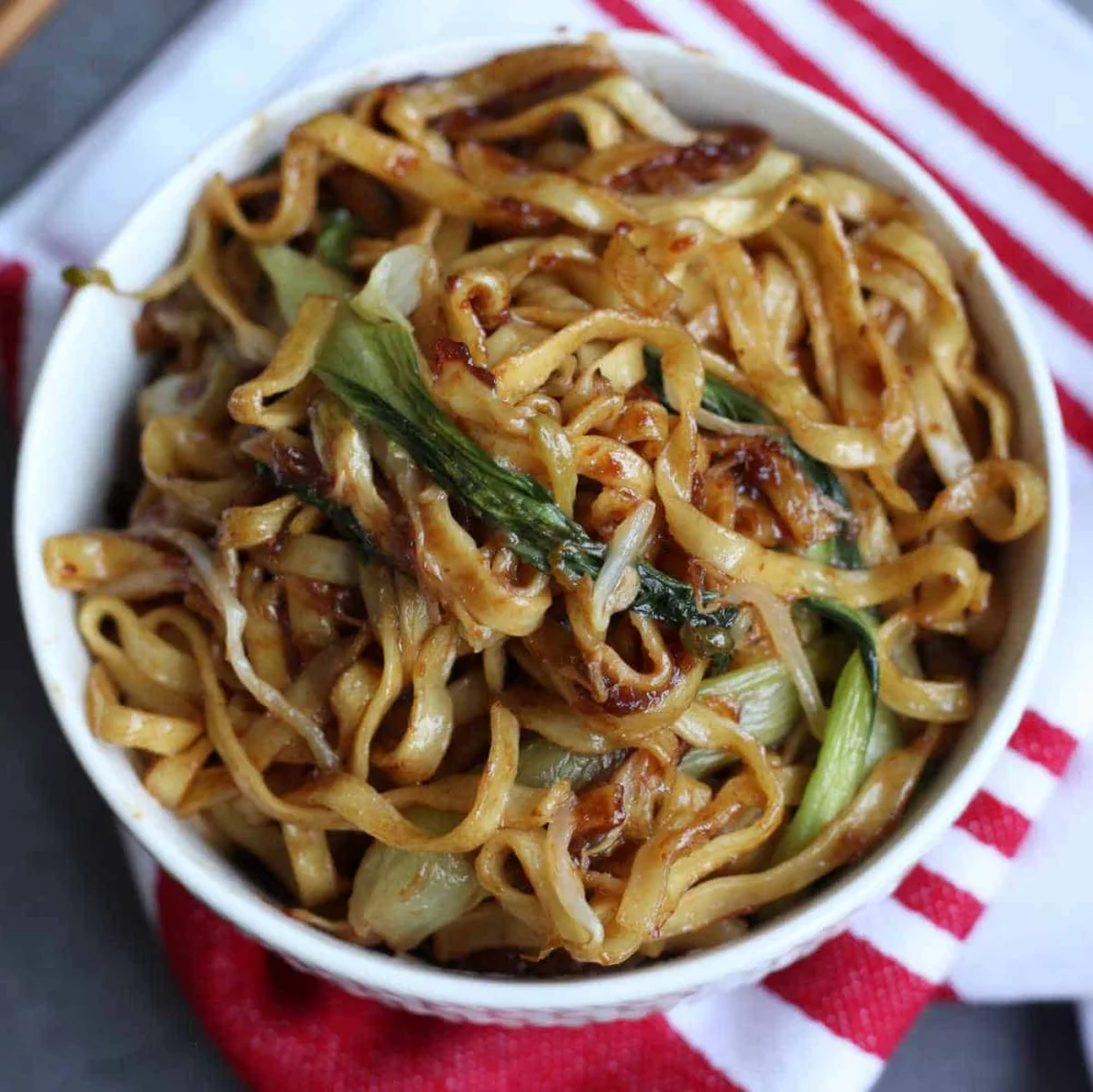 Diferencia entre fideos y chow mein
