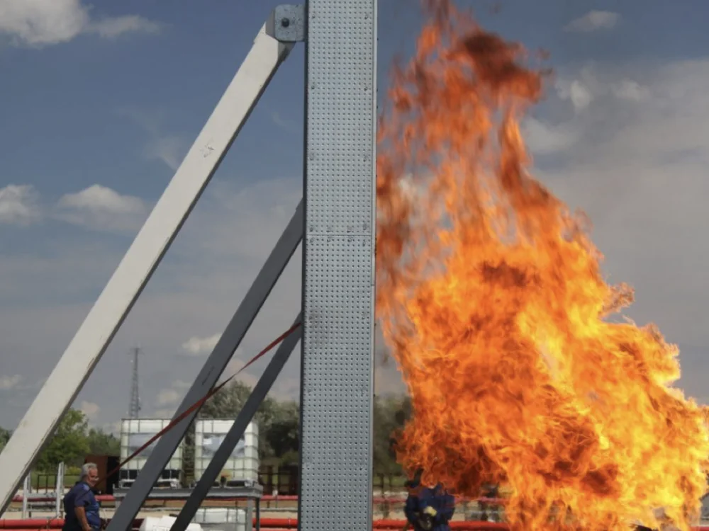 Diferencia entre un fallo de encendido y un contrafuego