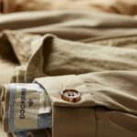 Diferencia entre pantalones chinos y caquis